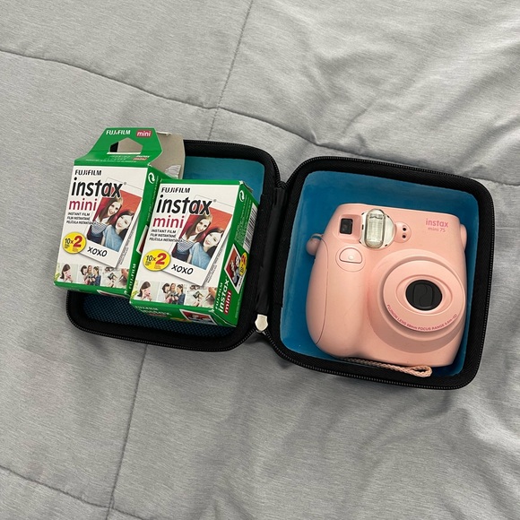 Fujifilm Instax Mini Blush Camera with Film Set